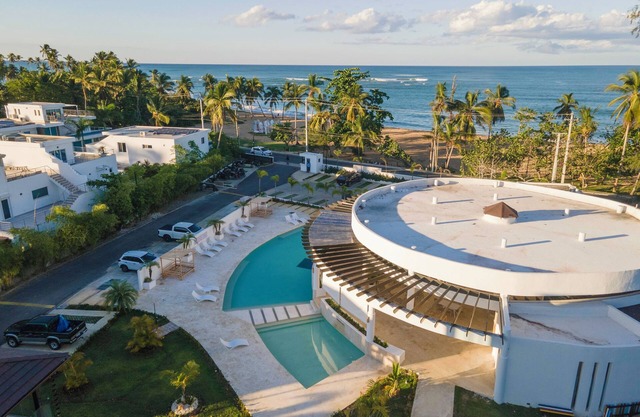 Spacious two-level beachfront penthouse in Punta Popy Beach - Las Terrenas