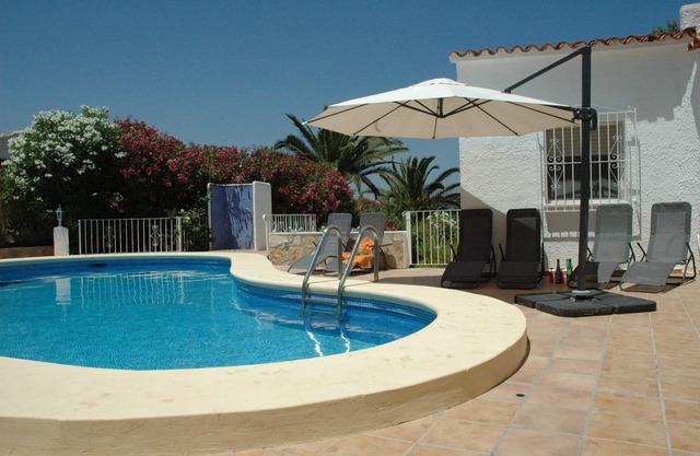 Spacious villa in Javea, very quiet location, beautiful view of the Montgo