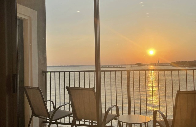 Spacious Waterfront Condo With Sunset Views, Pool, and Family-Friendly Amenities