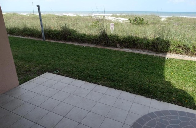 Spanish Main Unit 4- Direct Oceanfront Condo!