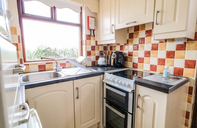 SPARKLING WATERS, pet friendly in Ballygorman, County Donegal