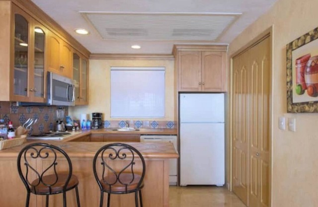 Spectacular 2BD Beachfront Condo in Villa del Arcon
