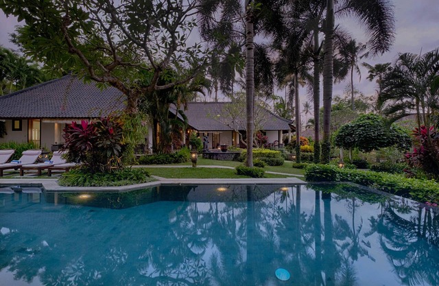 Spectacular 4BR Villa In Sabah Beach! 6Min Drive To Bali Safari And Marine Park!