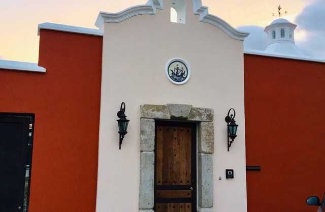 Spectacular ecological villa - Spanish revival style