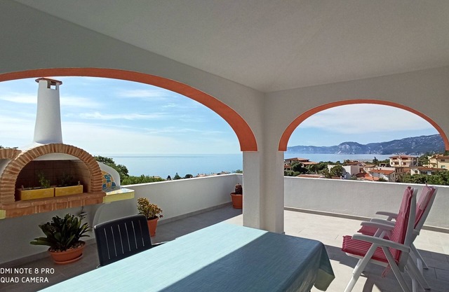 Spectacular Gulf View from Cannas House: Ideal for families, athletes