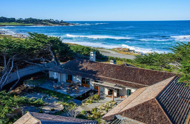 Spectacular home on ocean. Spyglass & Beach adjacent. Very private!