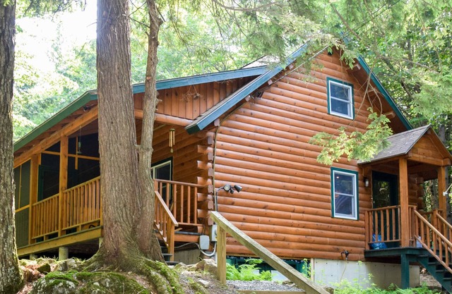 Spectacular Log Home with Private Lake Access