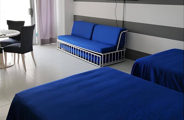 Spectacular Twin Towers Suite