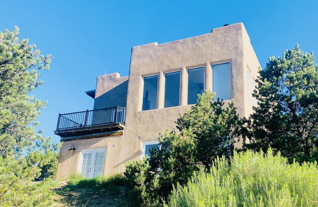 Spectacular views on 2 quiet acres