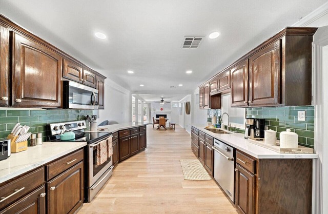 Sprawling estate with private pool and game room and guest house
