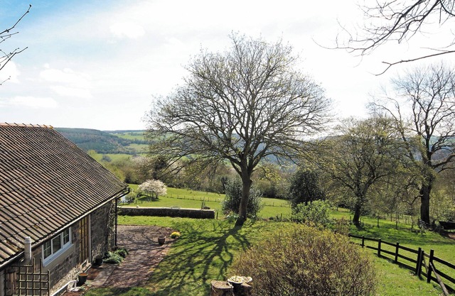 Spring Cottage - HW7734