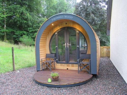 Squirrels Wood Lodge, nr Glencoe, dog friendly