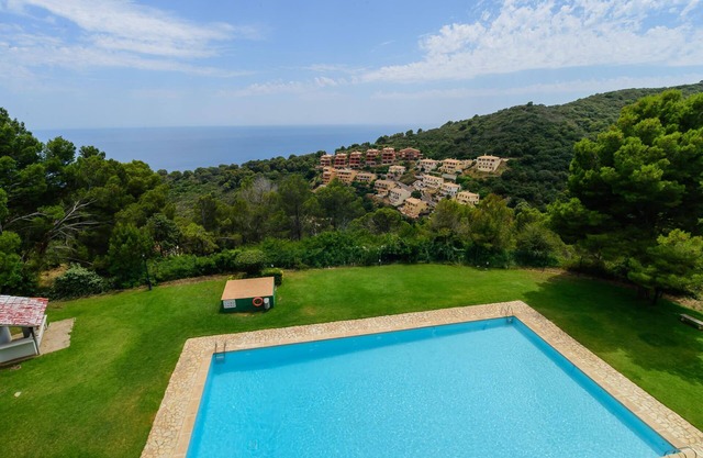 ST-37 BEGUR SA TUNA 2 PAX