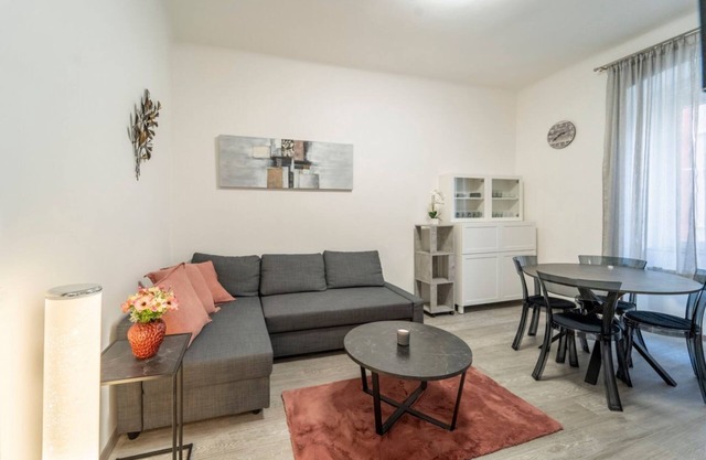 St. James District Modern Apartment