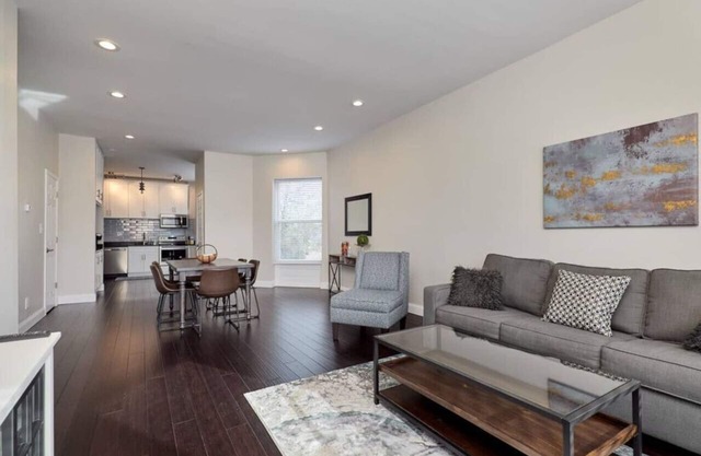 St. Louis 2BD/2BA, Forest park, BJ hospital, & CWE Fl 2