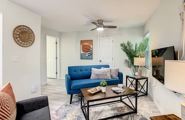 St Pete Charm! 2bd/1ba walk downtown 1st Floor