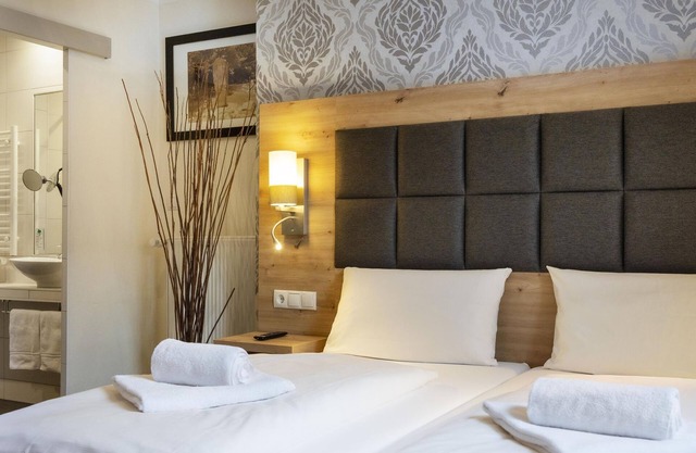 Standard double room main building - AKZENT Hotel Roter Ochse