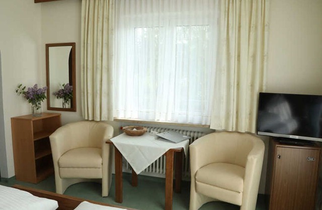 Standard Double Room - Pension Strobl