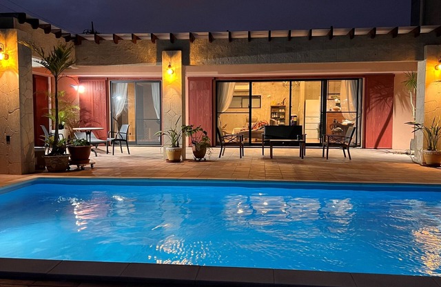 Standard from 2 nights with full-day car rental TOYOTA VOXY 8 Passenger Pool Villa for rent