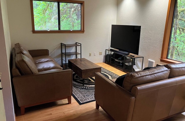 Stargazer’s Creekside Retreat on Big Fall Creek