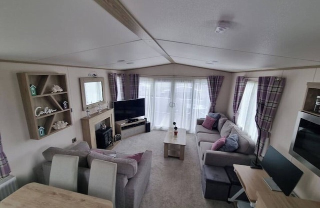 Static Caravan next to the Beach & Nature Reserve