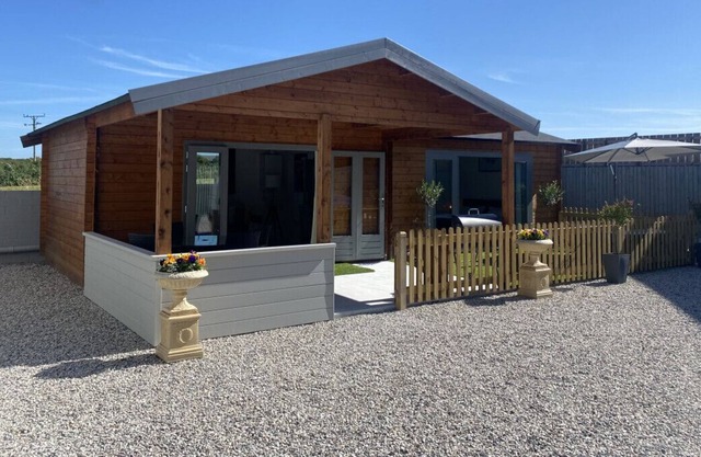Station Lodge, 1 bedroom Sleeps 2+2