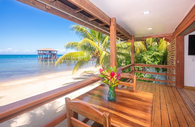Stay at the famous Jolly Octopus Beach Bar! Beach Front with Water toys included