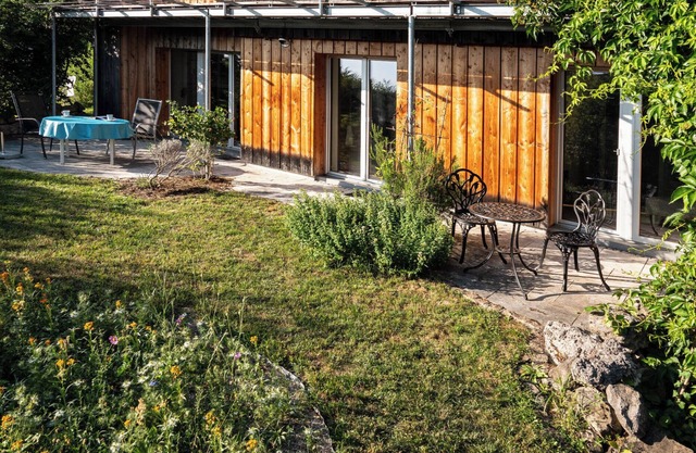 stay in a ecological, sunny, quite, south-west directed garden apartment (67sqm)