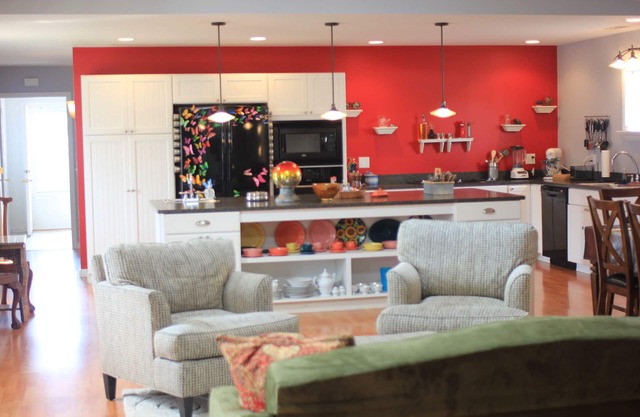Stay in downtown Three Oaks overlooking the main street!