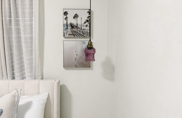 Stay in style: near DT + private bathroom