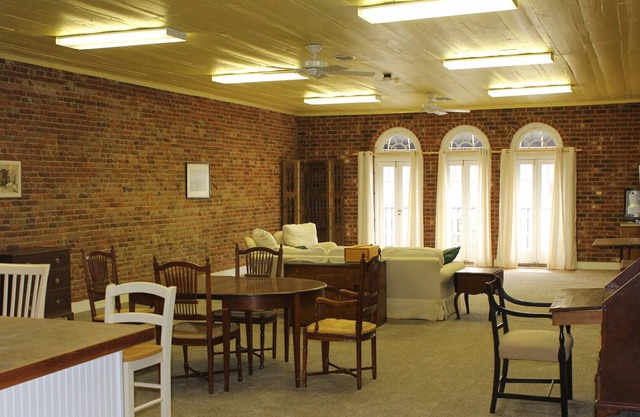 Stay in the Heart of Washington County between Austin & Houston