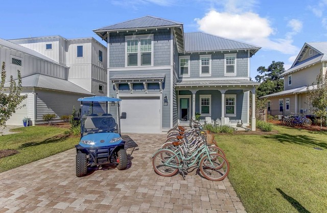 Stay on 30A: Coastal Blessings on 30A, Bikes, Golf Cart, & Community Pool!