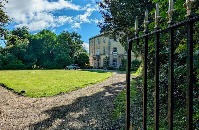 Stay on a Scottish Estate in a charming 6 person cottage among nature