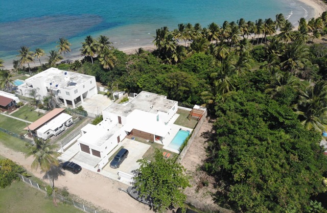 STEPS FROM THE BEACH, BRAND NEW HOME