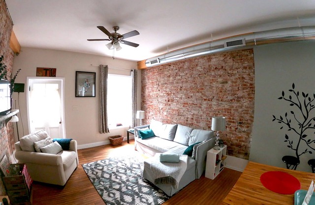 StL's ‘The Hill' NBHD. Famous for all things Italian. Cozy & clean 2nd fl apt.