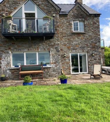 STONE COTTAGE