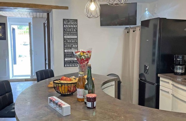 Stone House with Spa, Games & Garden