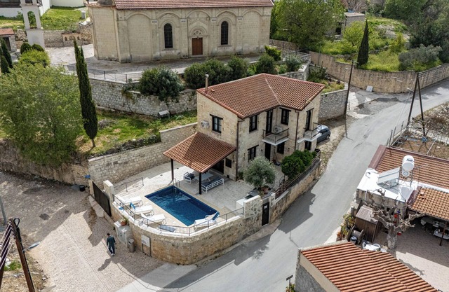 Stroumpi Private Pool Villa