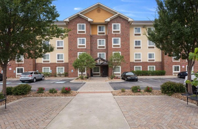 Studio 6 Lenexa - Overland Park