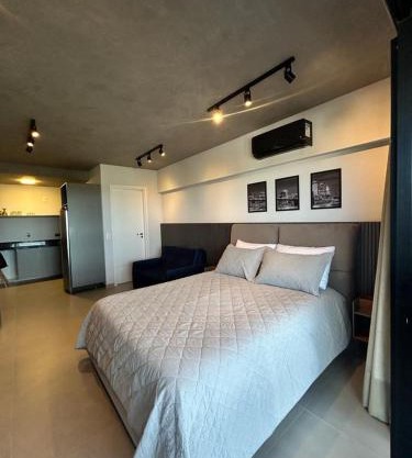 Studio 905