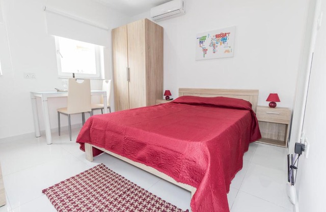 Studio Apartment Three Cities