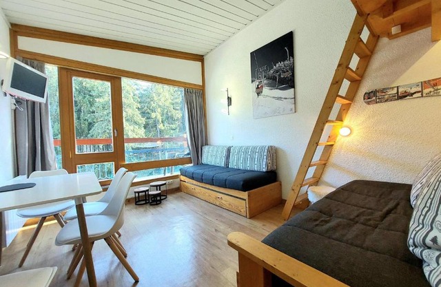 Studio Cabine au Pied des Pistes - Balcon, Wifi Gratuit, Parking Proche - FR-1-346-434