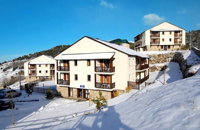 Studio dans les montagnes | Piscine