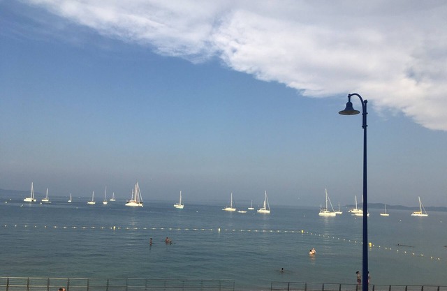 Studio Facing the Sea (20 meters) - very quiet - parking