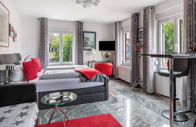 Studio 'Fernando' with Shared Terrace and Wi-Fi