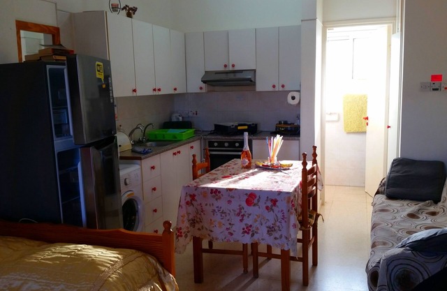 Studio First floor 50m near the sea, 28 square meters, kitchen fully equipped
