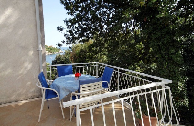 Studio flat near beach Molunat, Dubrovnik (AS-3544-a)