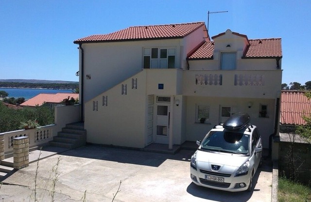 Studio flat with terrace and sea view Banjol, Rab (AS-14134-a)