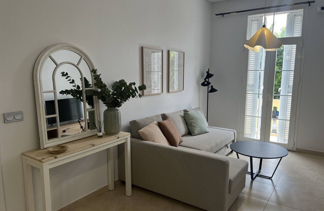 STUDIO LOCATED IN THE CITY CENTER