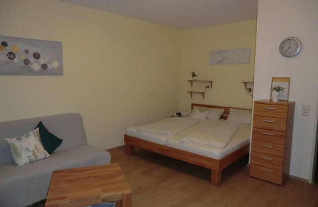 Studio 'Sayer-Roth' with Balcony and Wi-Fi